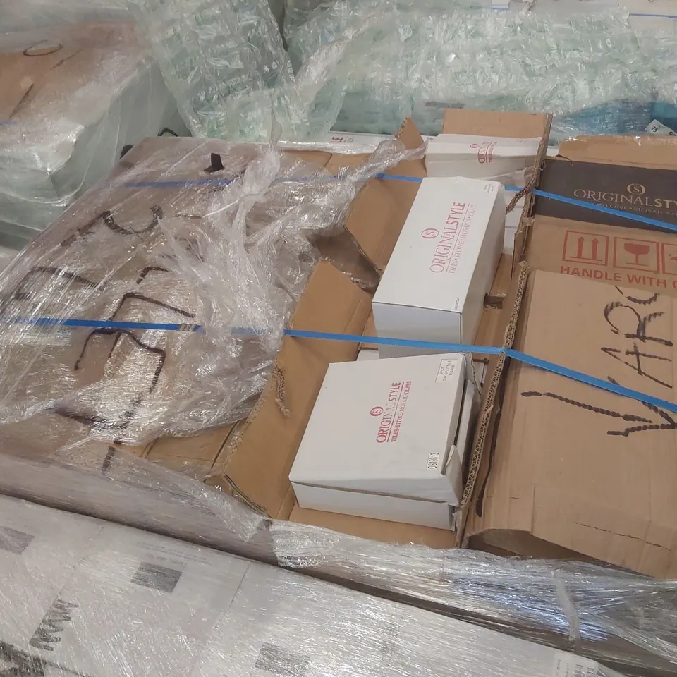 PALLET CONTAINING PALLET CONTAINING APPROXIMATELY 3152x BRAND NEW ASSORTED GLASS/MOSAIC TILES
