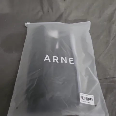 ARNE COTTON KNITTED COLOUR BLOCK POLO SHIRT – NAVY – XL