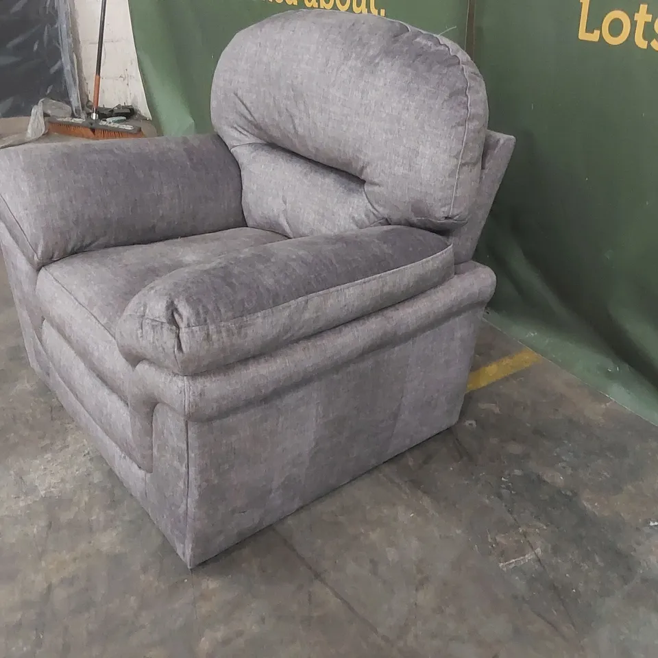 QUALITY DESIGNER FABRIC UPHOLSTERED ARMCHAIR - GREY