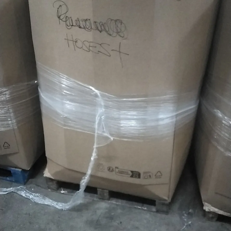 A PALLET CONTAINING A LARGE QUANTITY OF ASSORTED GARDEN HOSES AND SWIMMING PRODUCTS ETC