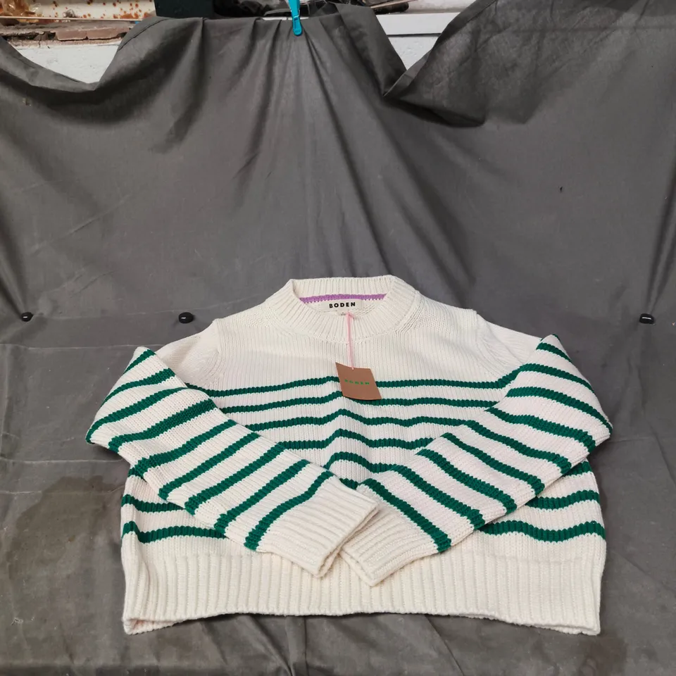 BODEN KNITTED WHITE WITH GREEN STRIPE JUMPER MEDIUM TAGGED