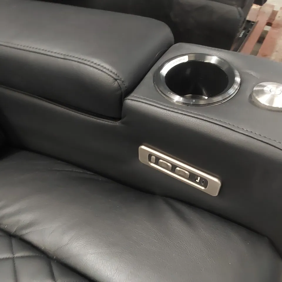 QUALITY DESIGNER FAUX LEATHER ELECTRIC RECLINING ARMCHAIR WITH CUPHOLERS 