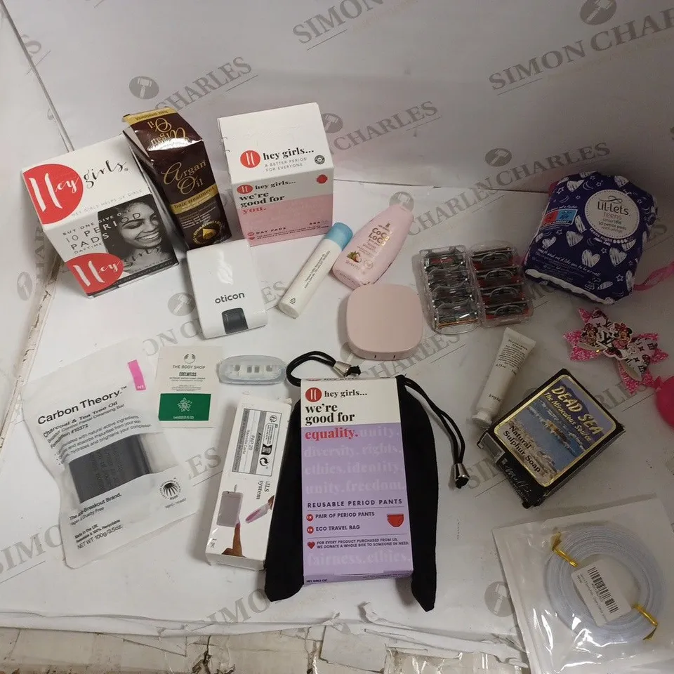 LOT OF APPROX 20 ASSORTED HEALTH AND BEAUTLY- NAIL DIP POWDER RECYCLING SYSTEM, FACIAL CLEANSING BAR,NIACINAMIDE SERUM