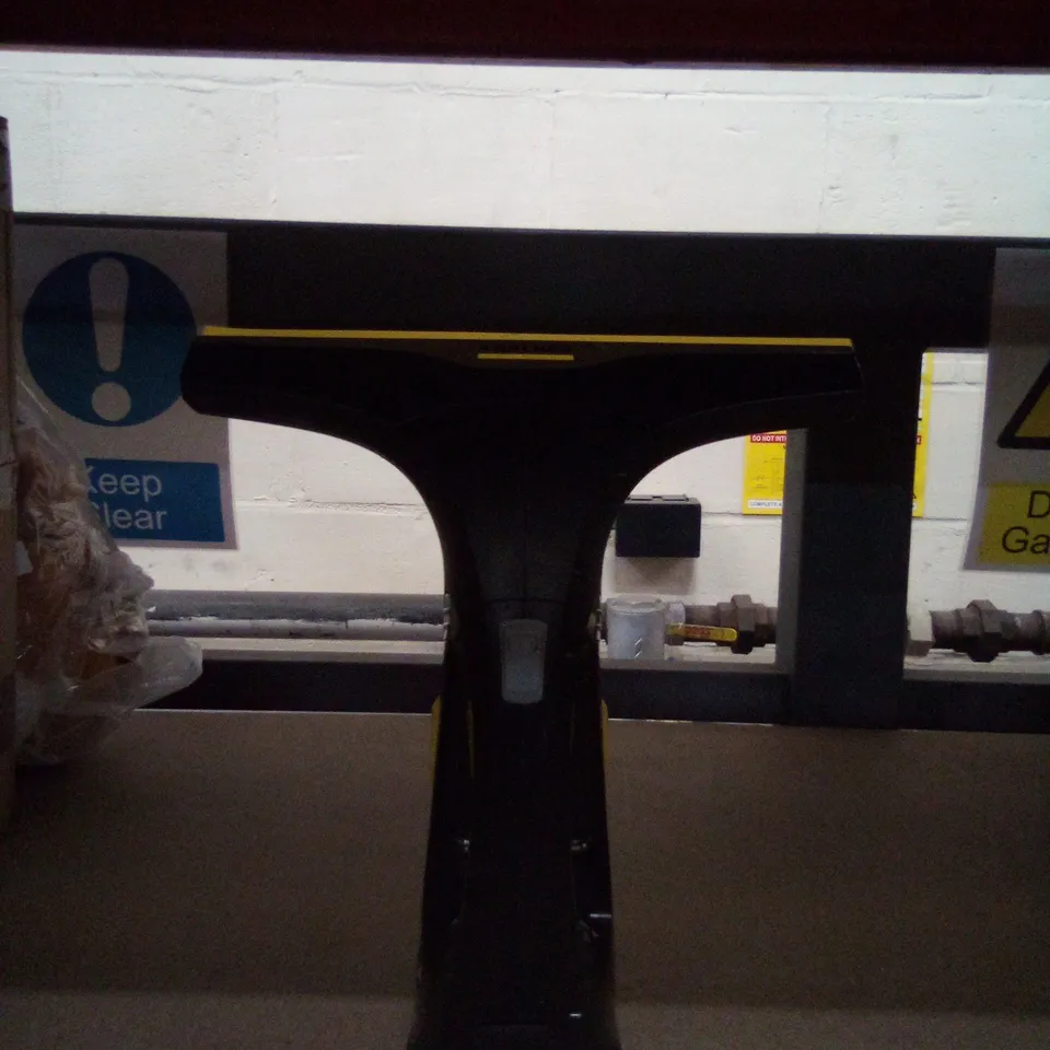 KARCHER WV2 PLUS WINDOW VAC 