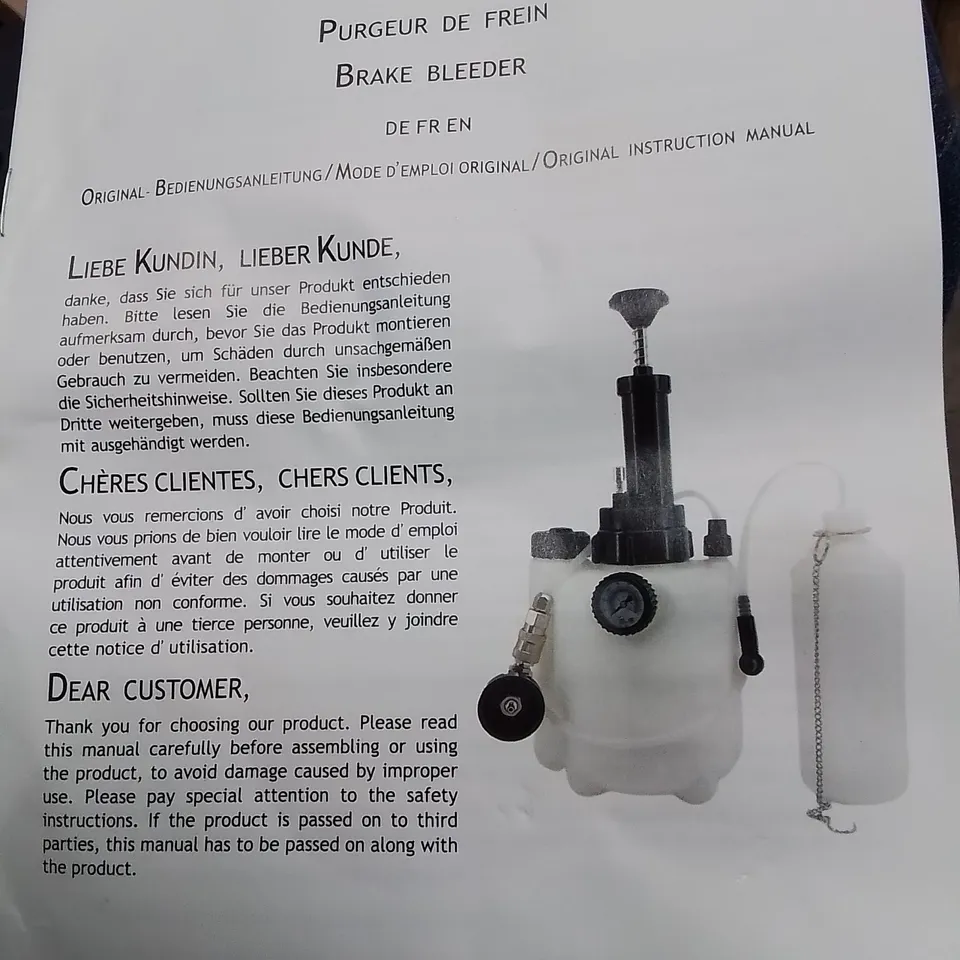 BOXED BRAKE & CLUTCH BLEEDING SYSTEM FLUID BLEEDER