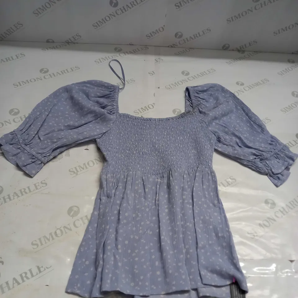 DUSK SHIRRING DITSY TOP SIZE 6