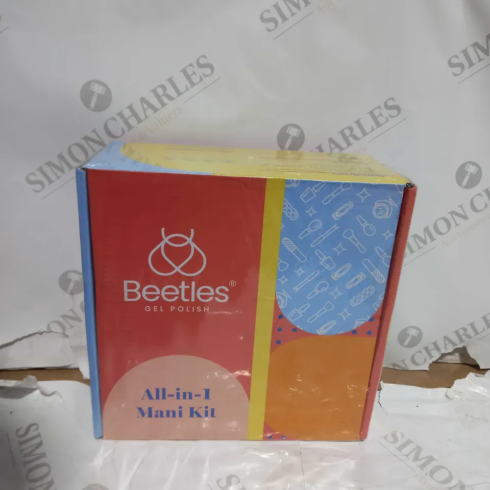 SEALED BEETLES ALL IN 1 MANI KIT GEL POLISH