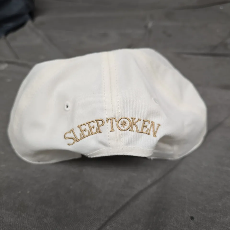 SLEEP TOKEN BASEBALL CAP – WHITE CROWN, OLIVE BRIM
