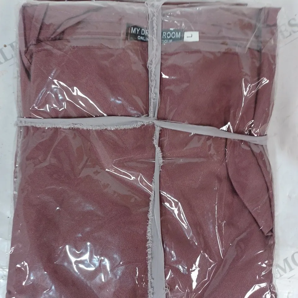 APPROXIMATELY 10 BRAND NEW MY DRESS ROOM TOPS IN PURPLE SIZE L