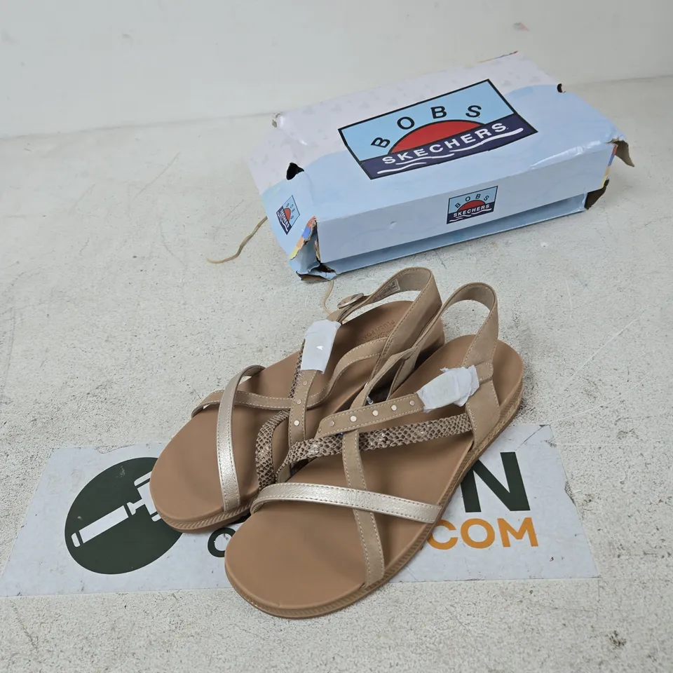 SKECHERS BOBS SANDALS – WOMEN’S BEIGE/TAN, UK 7 (US 10) – BOXED