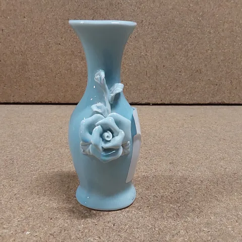 BOXED 14CM CERAMIC BUD VASE BLUE 3D FLOWER DESIGN DECORATION THIN VASE 