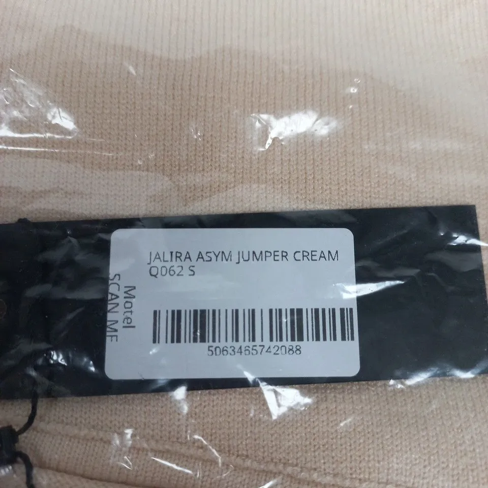 MOTEL JALIRA ASYM JUMPER CREAM – UK SIZE S