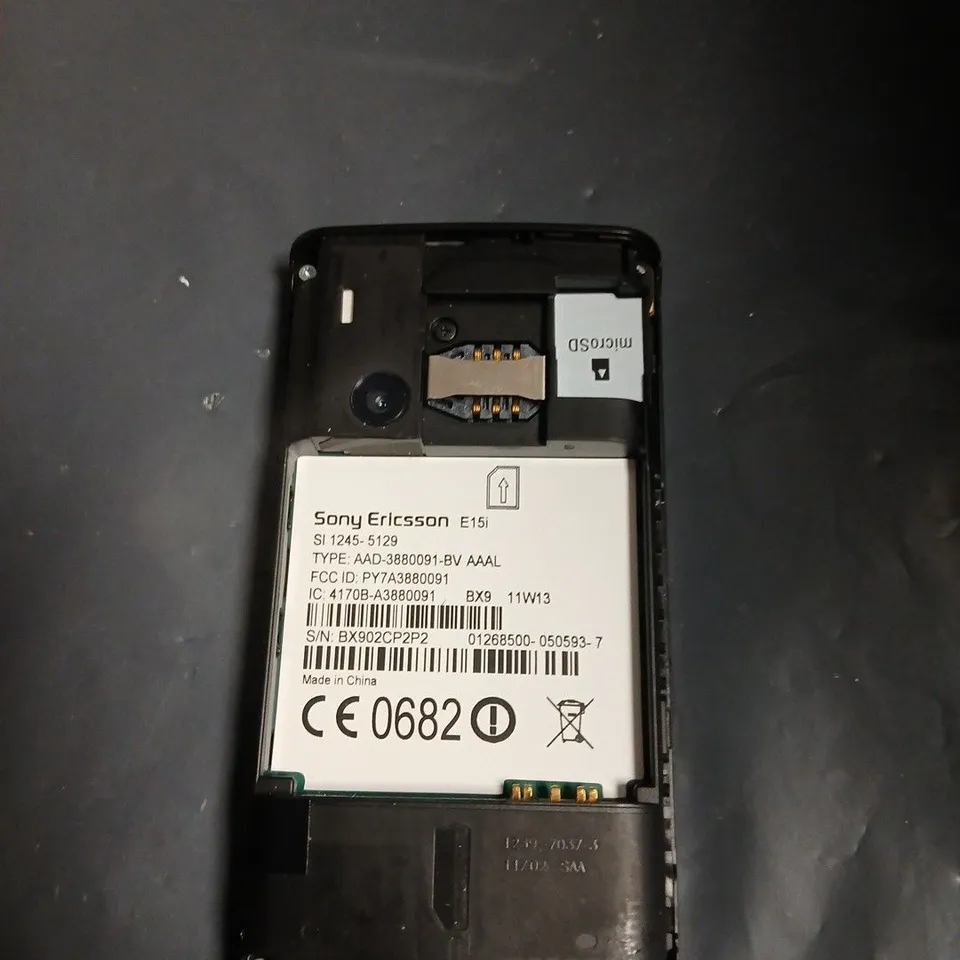 SONY ERICSSON XPERIA SMARTPHONE – BLACK - WITH BOX