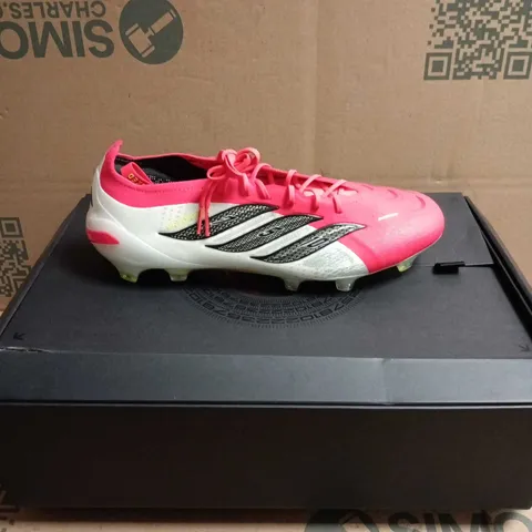 BOXED PAIR OF ADIDAS PREDATOR ELITE FT F FOOTBALL BOOTS - 10.5