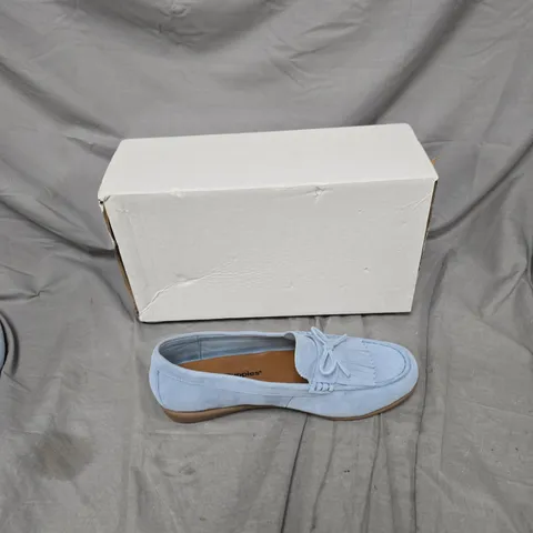 HUSH PUPPIES LIGHT BLUE SUEDE TASSEL LOAFERS β WOMEN'S SHOES - UK SIZE 9