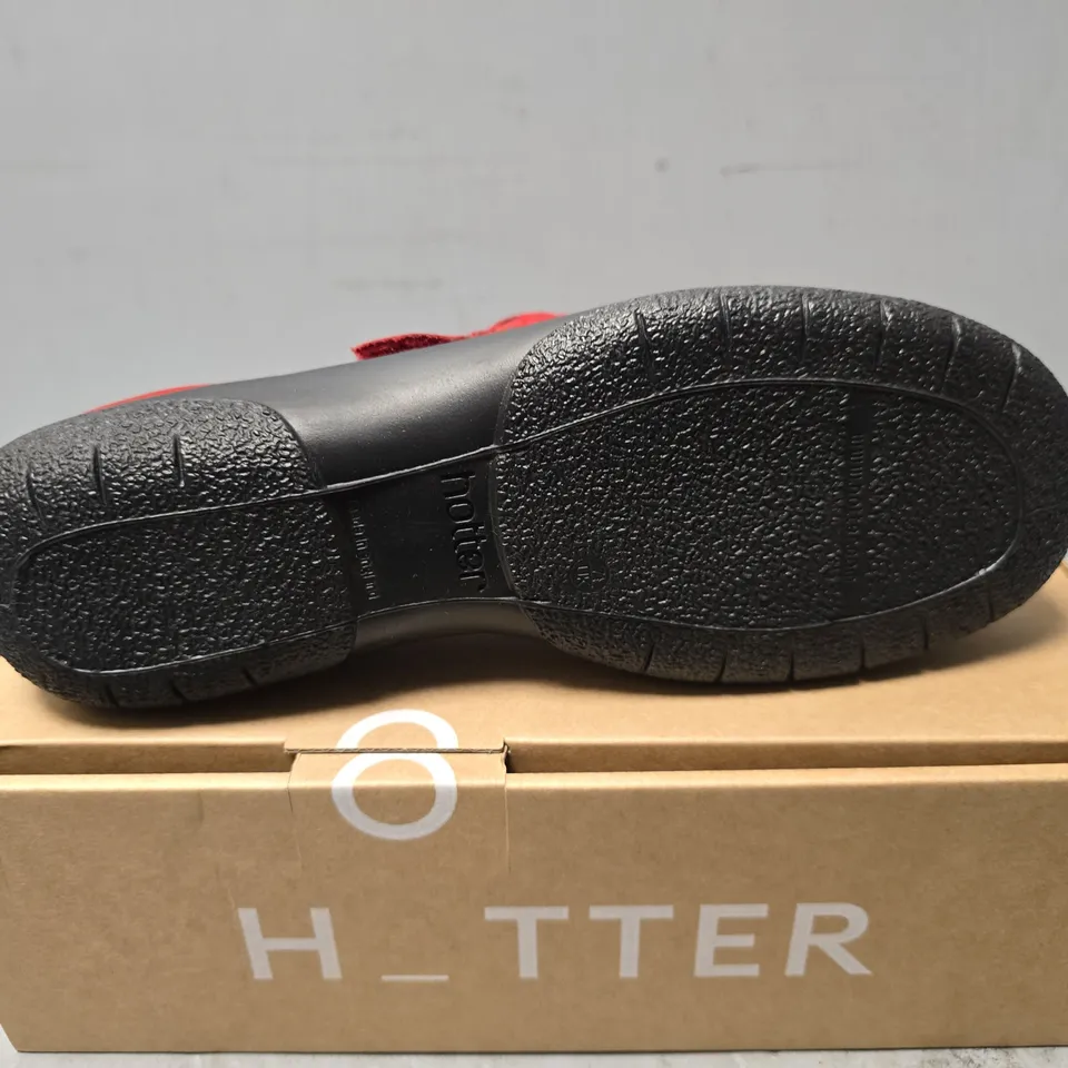 BOXED HOTTER SHAKE II EXTRA WIDE RED CURRANT - UK 7.5