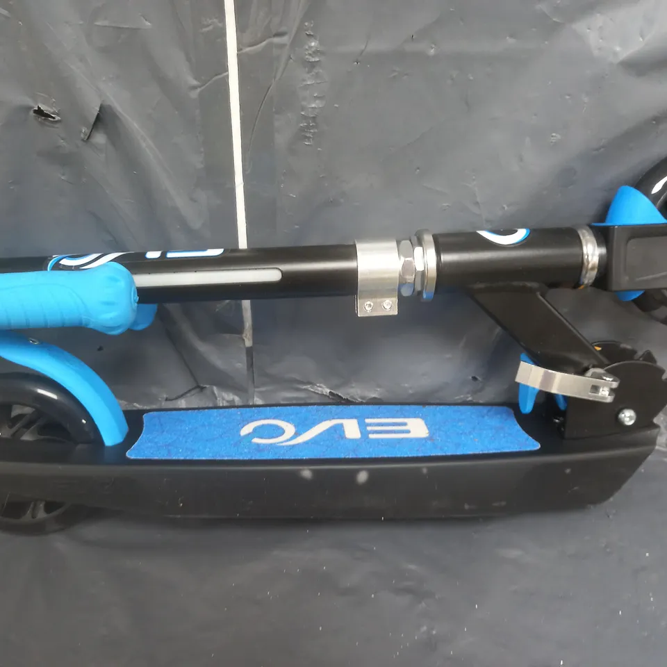 EVO LIGHT BLAST KIDS SCOOTER - BABY BLUE