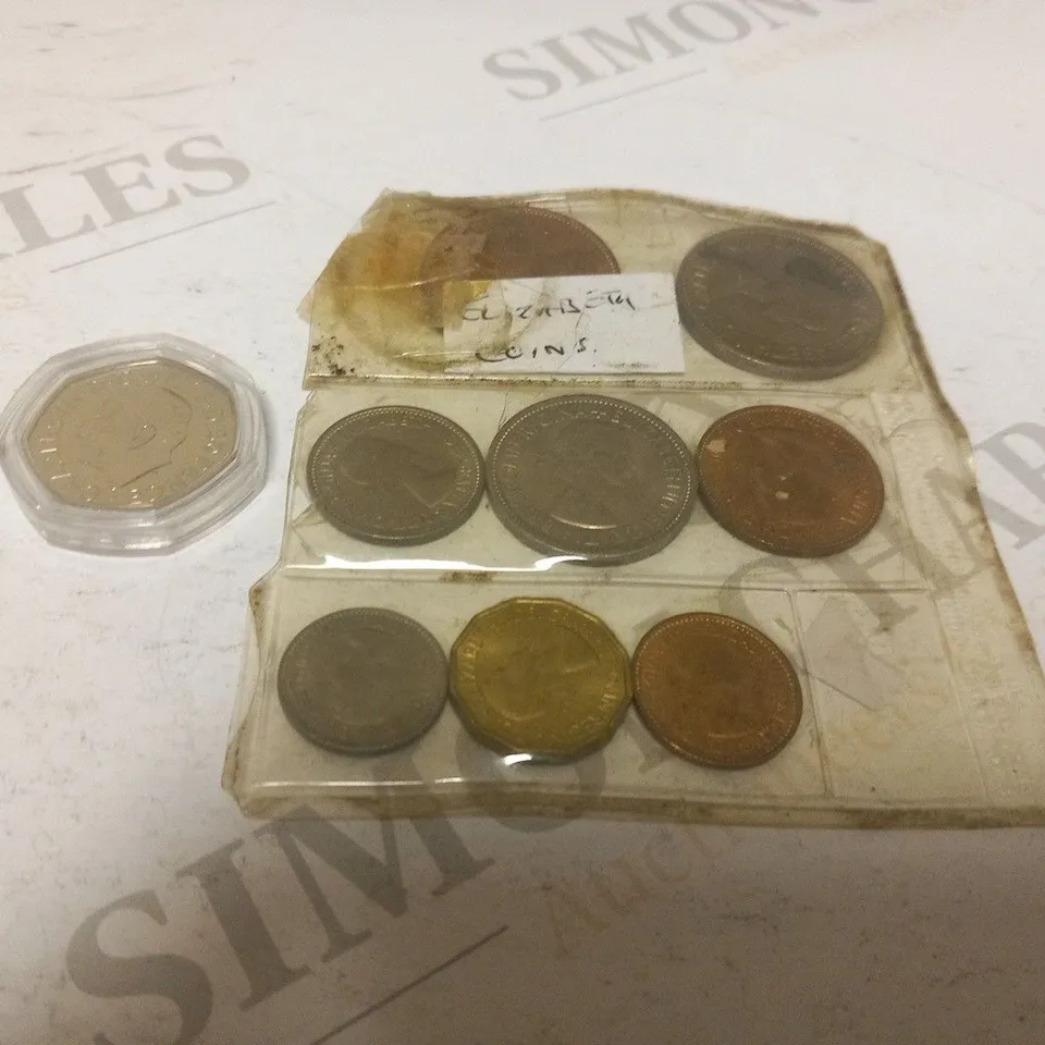 COLLECTION OF ELIZABETHAN COINS AND COMMEMORATIVE KING CHARLES 50 PENCE PIECE