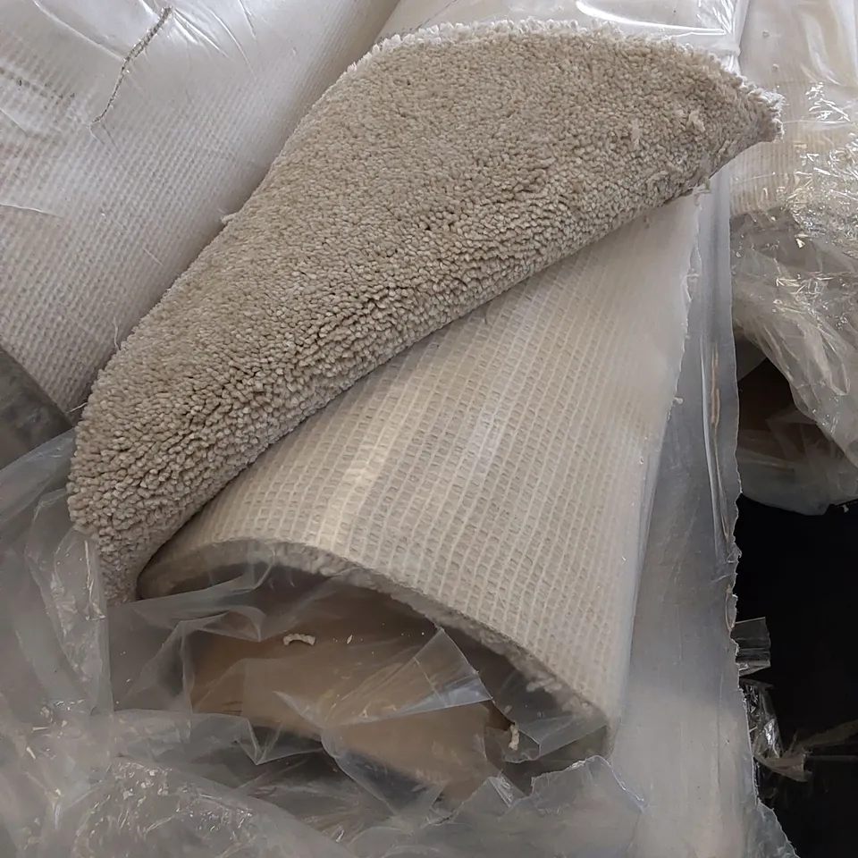 ROLL OF QUALITY ULTIMATE IMPRESSIONS ANTIQUE ROSE CARPET // SIZE: APPROX 4 X 2.35m