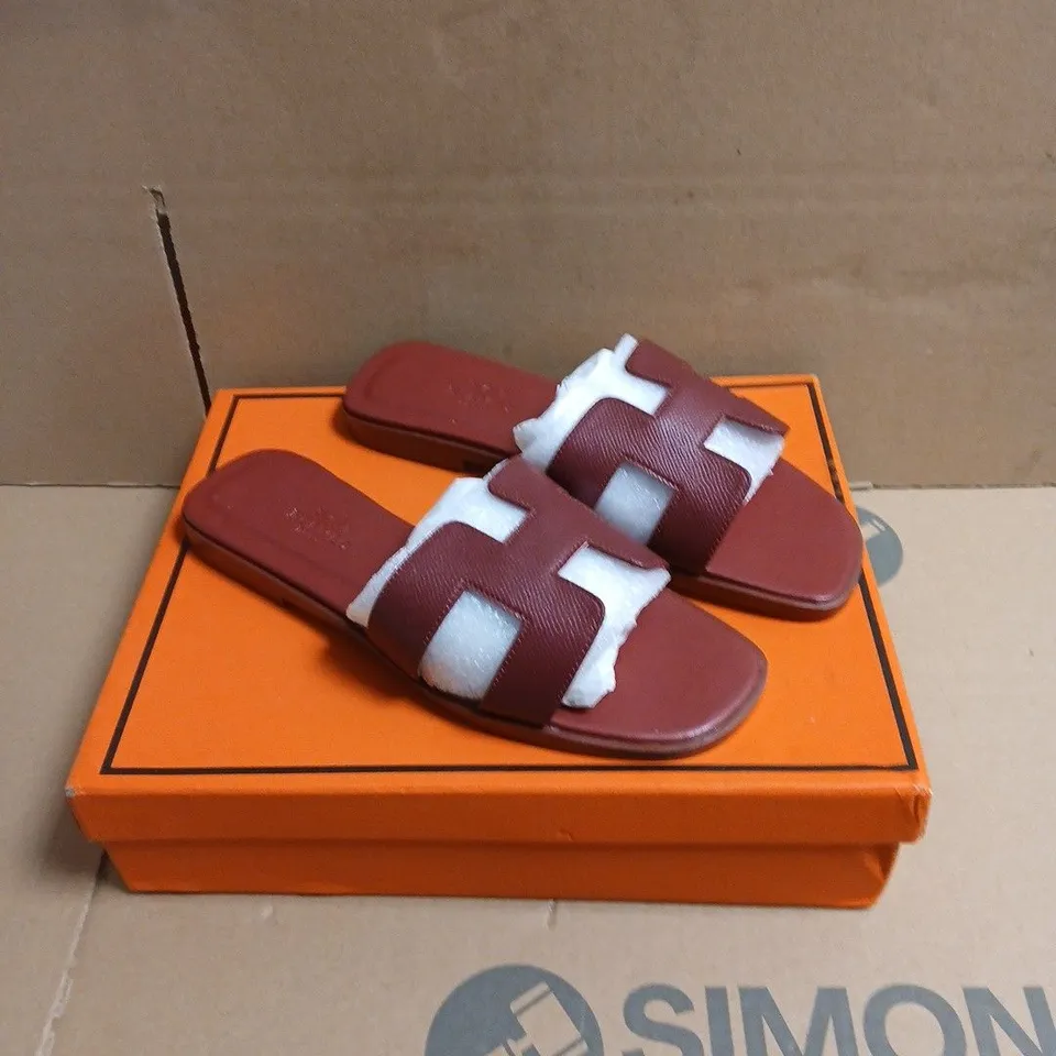 HERMÈS ORAN SANDALS, BURGUNDY LEATHER, UK 4.5 
