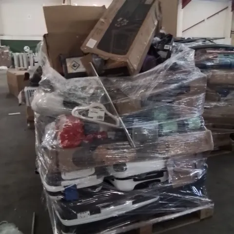 PALLET OF ASSORTED HOUSEHOLD GOODS AND PRODUCTS TO INCLUDE;SUITCASES,PLAYPEN,PARASOL,HOODED BLANKET