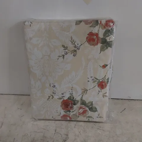 BAGGED NEWCASTLETON DUVET SET // SIZE UNSPECIFIED
