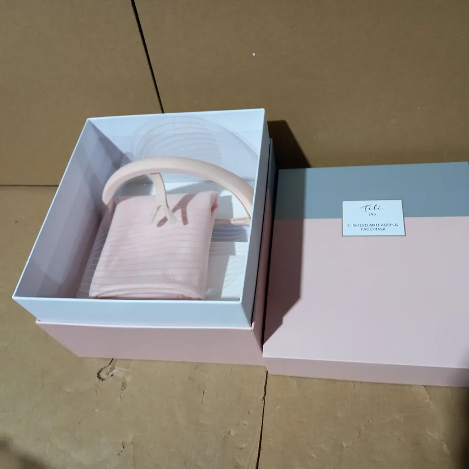 TILI ANTI-AGEING LED FACE MASK