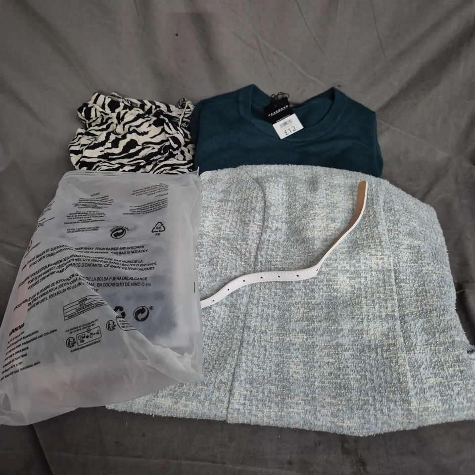 BOX OF APPROXIMATELY 20 ASSORTED CLOTHING ITEMS TO INCLUDE DRESS, TOPS, JUMPER, ETC