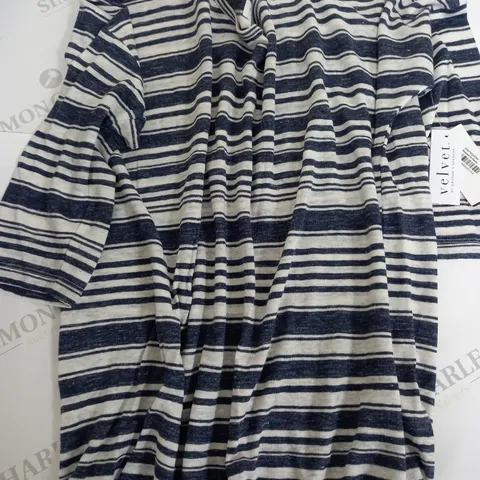 VELVET BY GRAHAM & SPENCER SIZE MEDIUM SHIRT