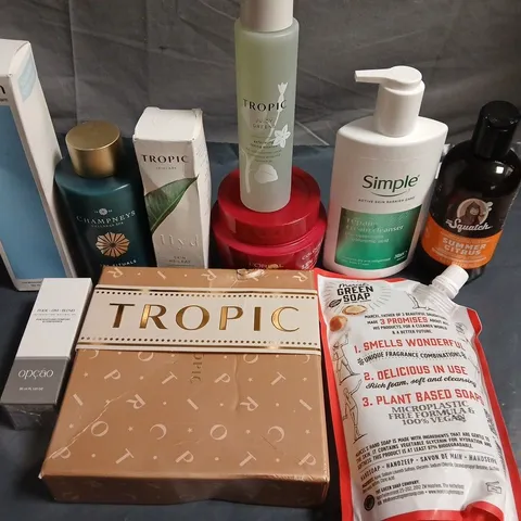 APPROXIMATELY 15 ASSORTED HEALTH & BEAUTY PRODUCTS TO INCLUDE TROPIC, SIMPLE AND DR SQUATCH 