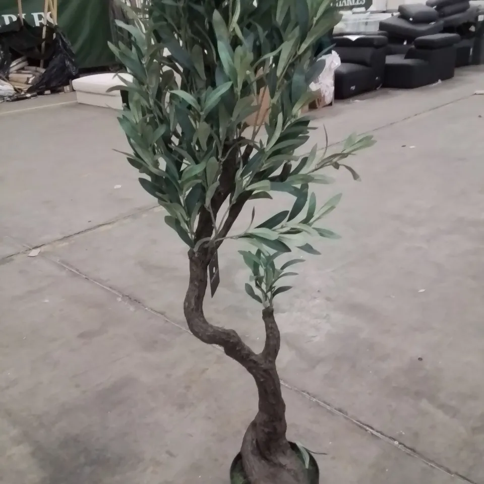 ATMOSPHERA ARTIFICIAL TREE