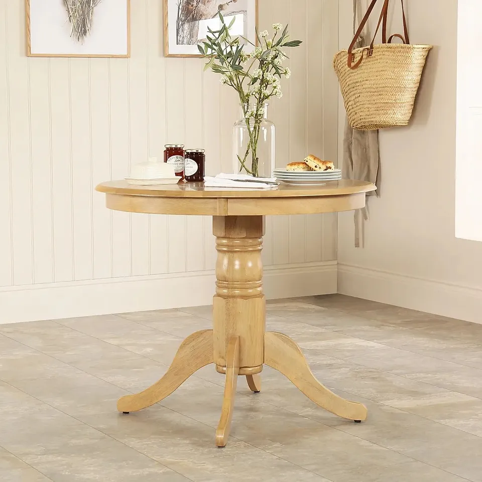 BOXED KINGSTONE ROUND OAK 90CM DINING TABLE (1 OF 2 BOXES)