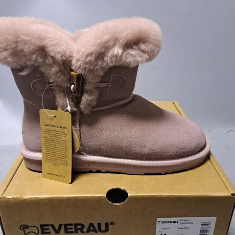 BOXED EVERAU ROBIN IN DAWN PINK - UK 41