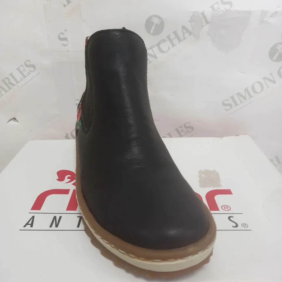 BOXED PAIR OF RIEKER CHELSEA BOOTS IN BLACK - SIZE 4