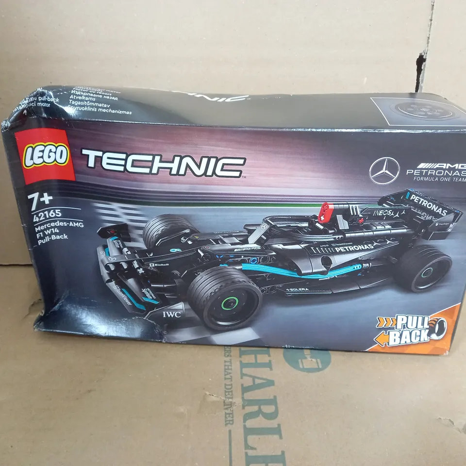 LEGO TECHNIC MERCEDES AMG F1 W14 