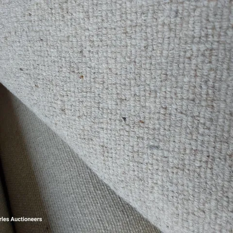 ROLL OF QUALITY BREEDS LOOP COTTON CARPET APPROXIMATELY 5M Γ 2.41M