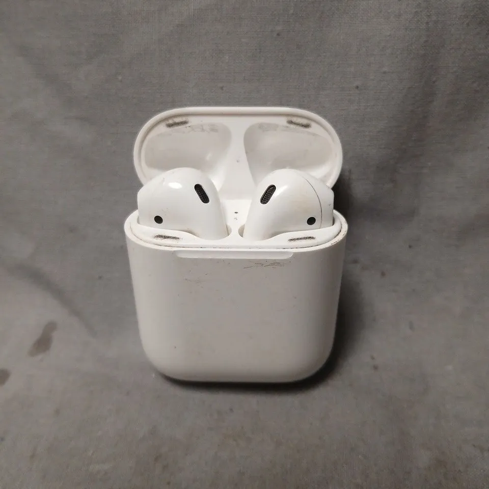 USED APPLE A1602 AIRPODS