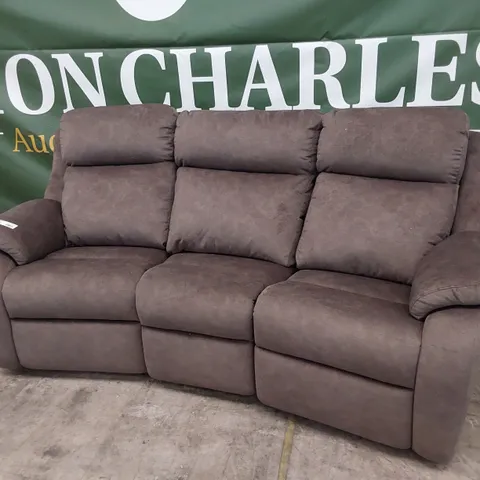 QUALITY BRITISH DESIGNER G PLAN KINGSBURY THREE SEATER CURVED SOFA PRAMA SABLE FABRIC