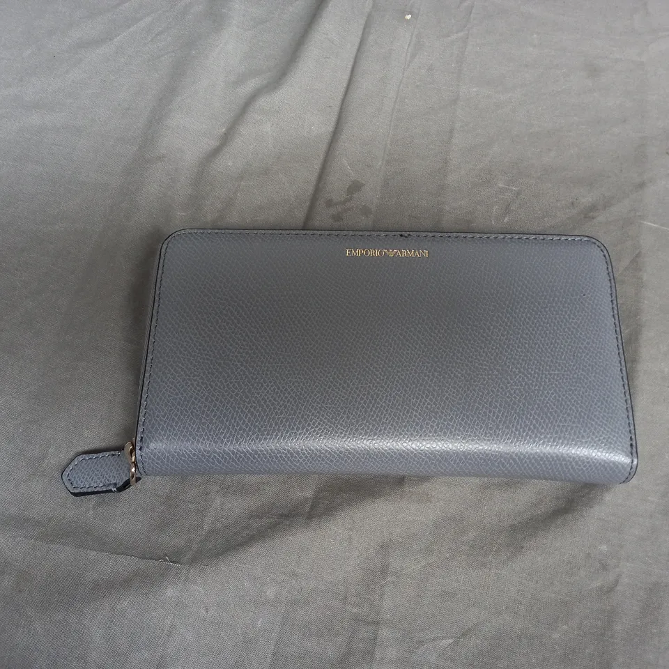 EMPORIO ARMANI LIGHT GREY PURSE 