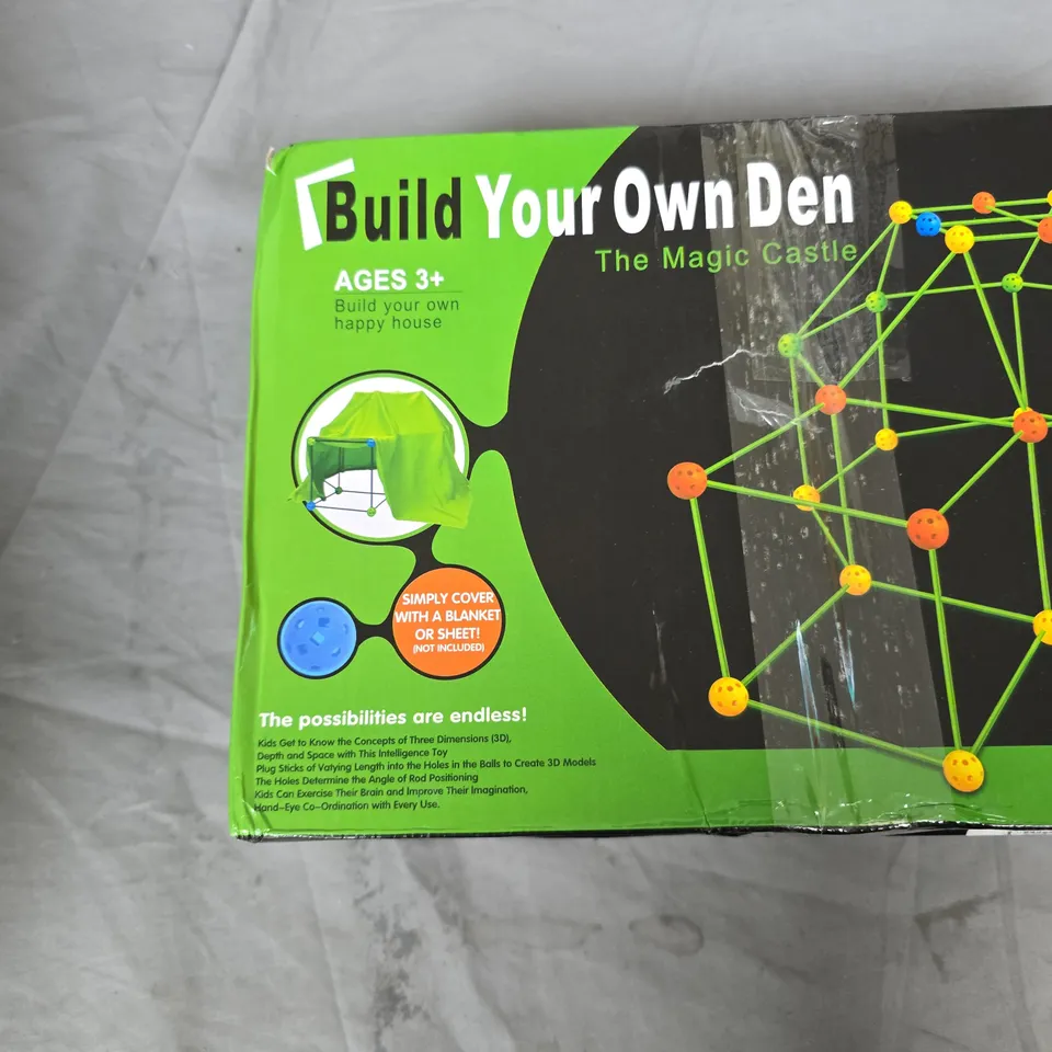 2X BUILD YOUR OWN DEN – THE MAGIC CASTLE TOY (AGES 3+) BOXED