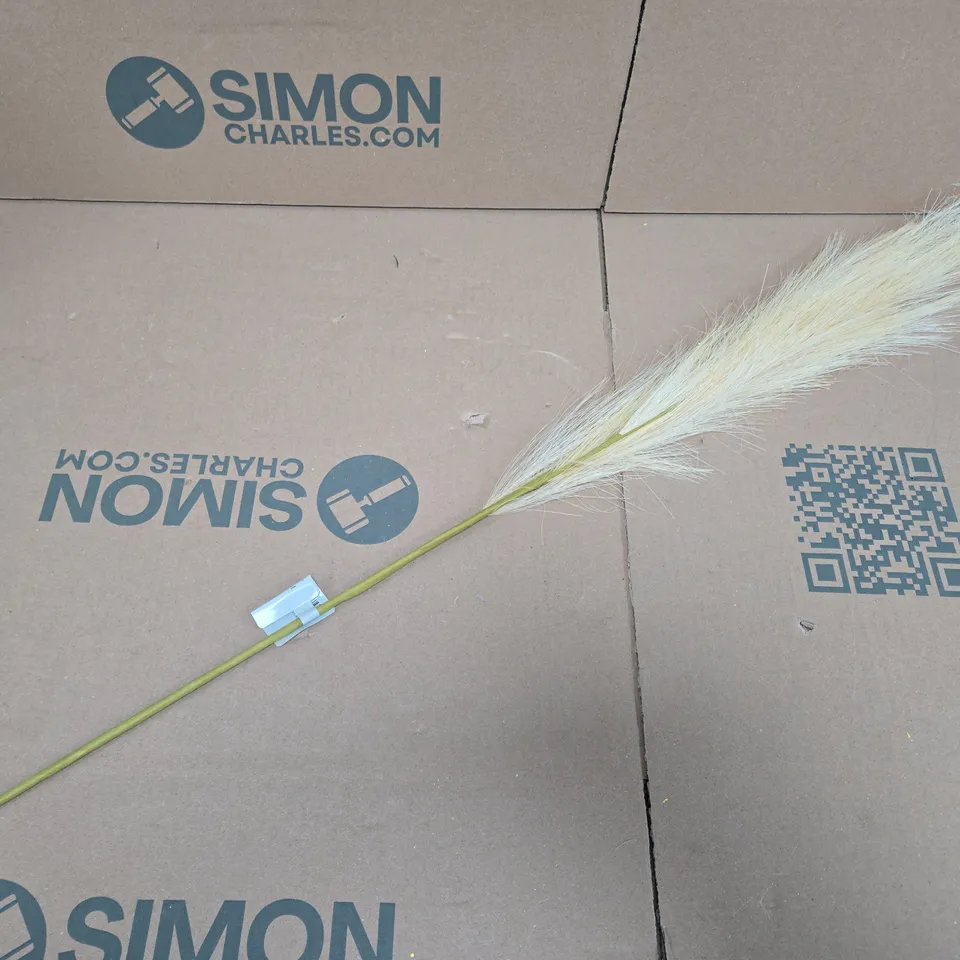 16 X BOXES OF GISELA GRAHAM FAUX PAMPAS GRASS STRANDS - 12 STRANDS PER BOX