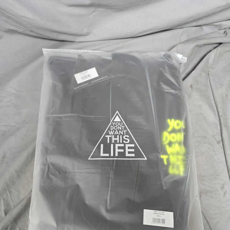 APPROXIMATELY 20 YOU DONT WANT THIS LIFE BRANDED HOODIES IN BLACK - L