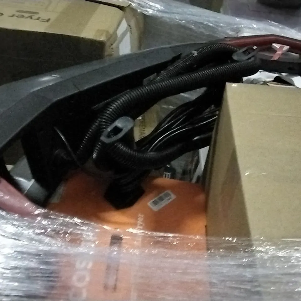 PALLET OF APPROXIMATELY 18 ASSORTED PRODUCTS TO INCLUDE;