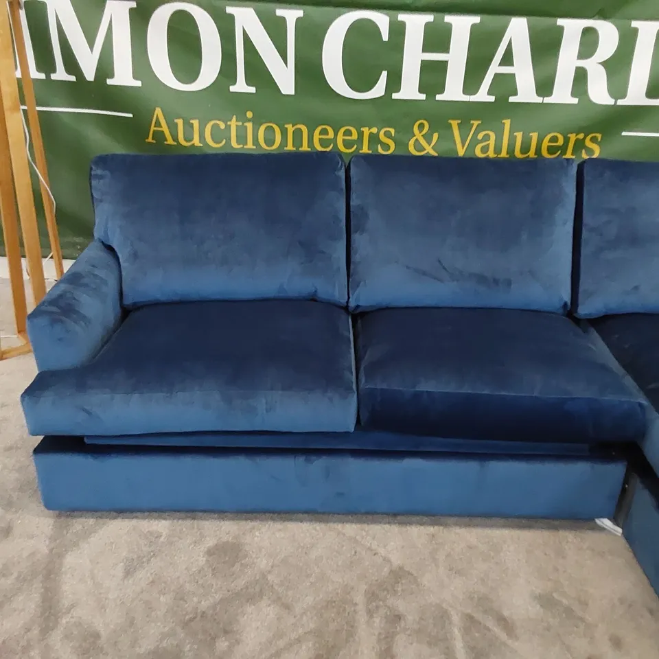 THE ALDERTON 5-SEATER CHAISE SOFA BED IN UPHOLSTERED UNIFORM BLUE FABRIC