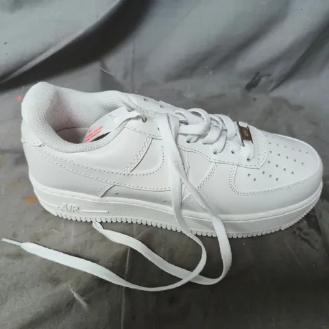 UNBOXED NIKE AIR FORCE 1 WHITE LEATHER SNEAKERS UK SIZE 6