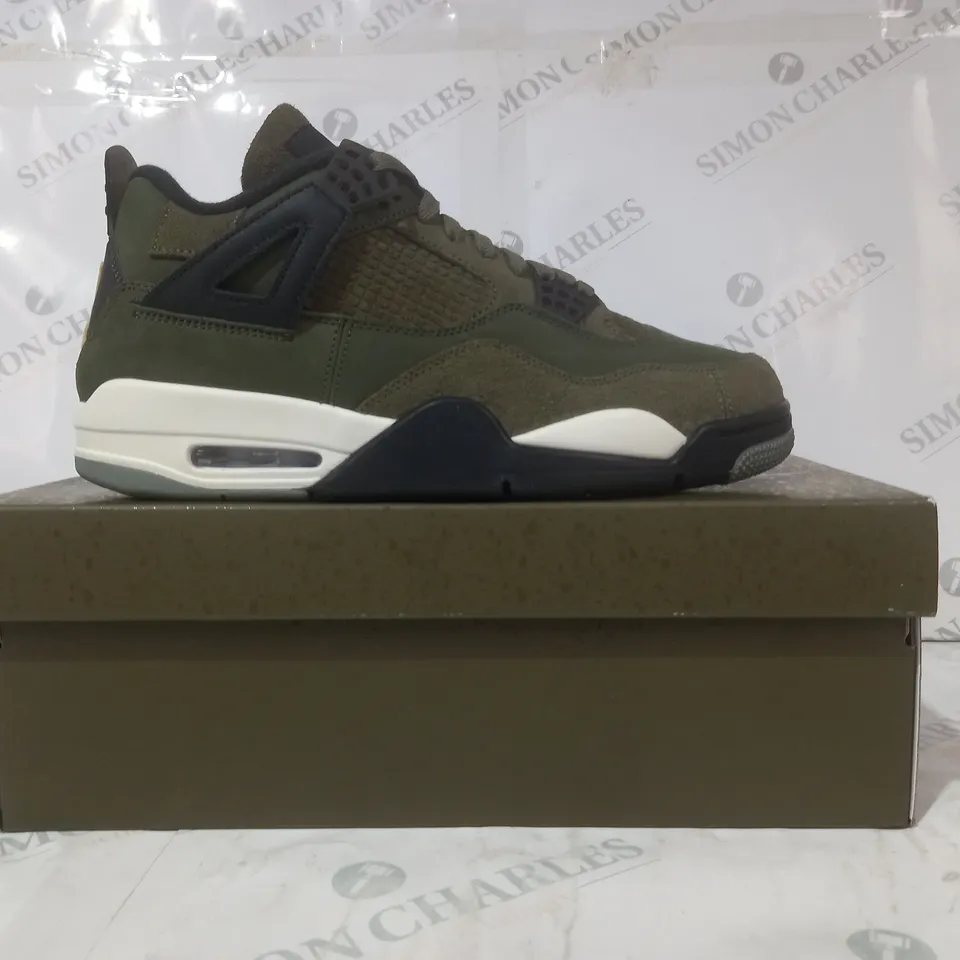 BOXED PAIR OF NIKE AIR JORDAN 4 RETRO SE CRAFT SHOES IN OLIVE/SAGE UK SIZE 9