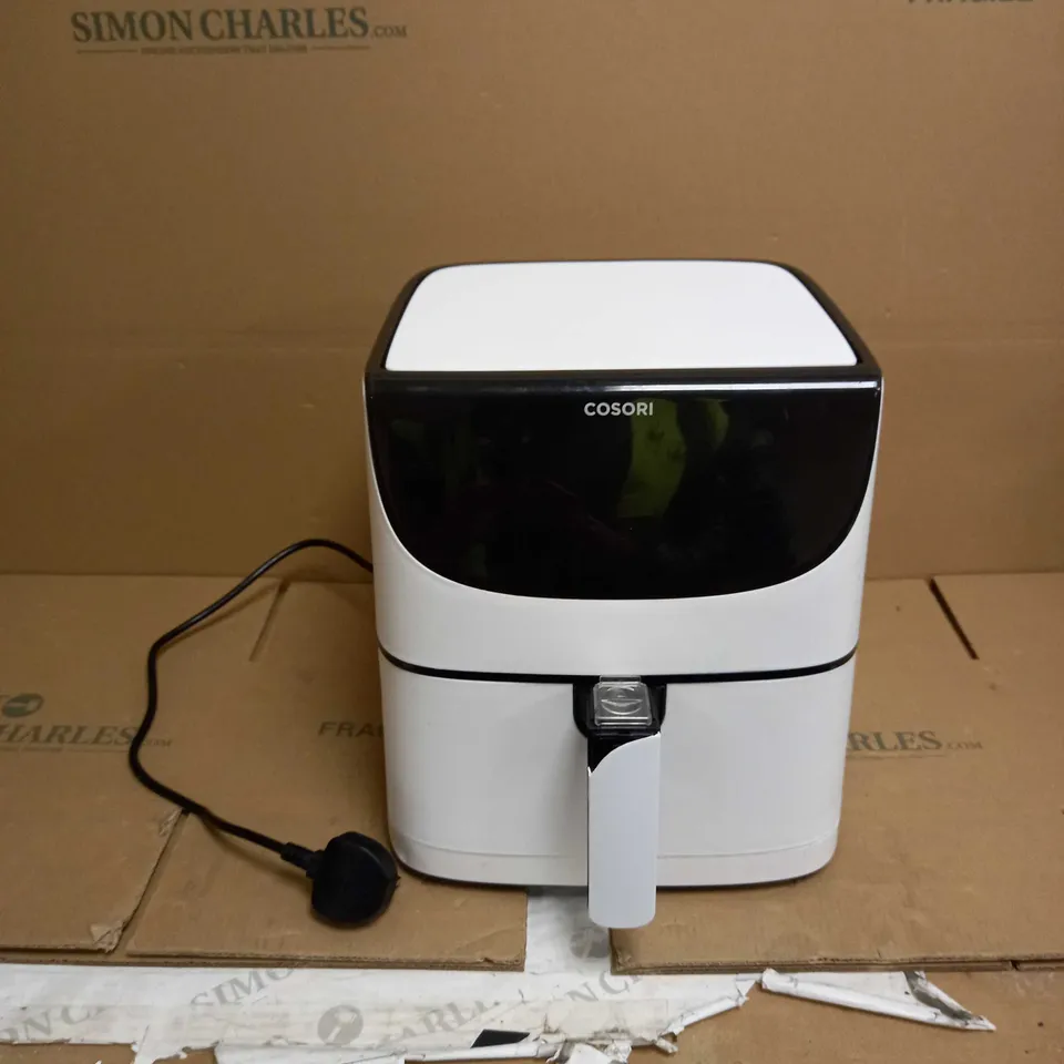COSORI AIR FRYER MAX XL DIGITAL TOUCHSCREEN AIR FRYER OVEN - WHITE