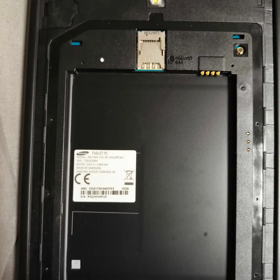 Samsung Galaxy Tablet PC – 16GB – Black (SIM) 