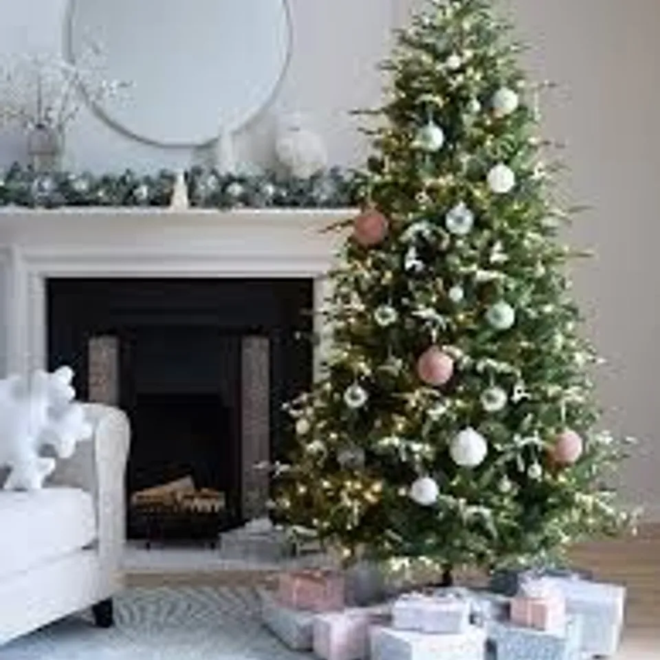 7FT ASHDOWN PRE LIT SNOW TIPPED CHRISTMAS TREE - COLLECTION ONLY RRP £199.99