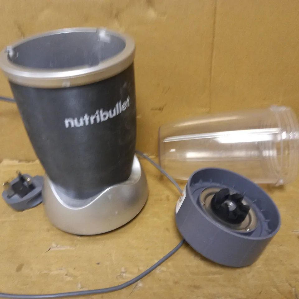 NUTRIBULLET 600 SERIES 600W NUTRITION EXTRACTOR 